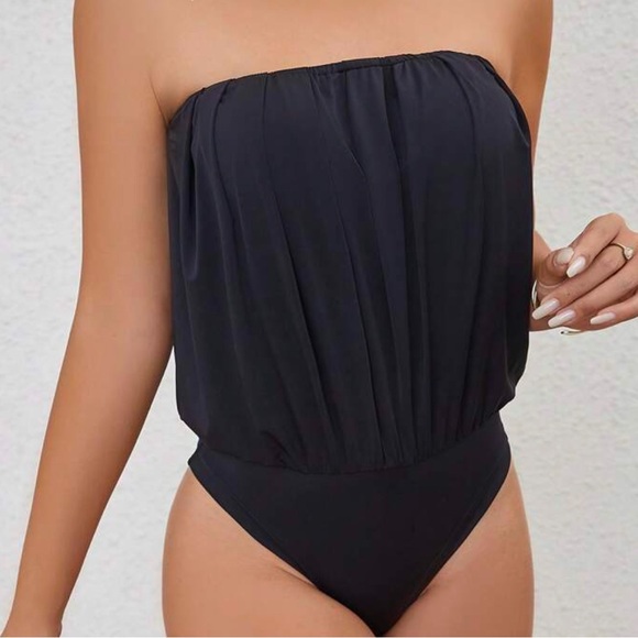 Black Strapless Top - Picture 2 of 2